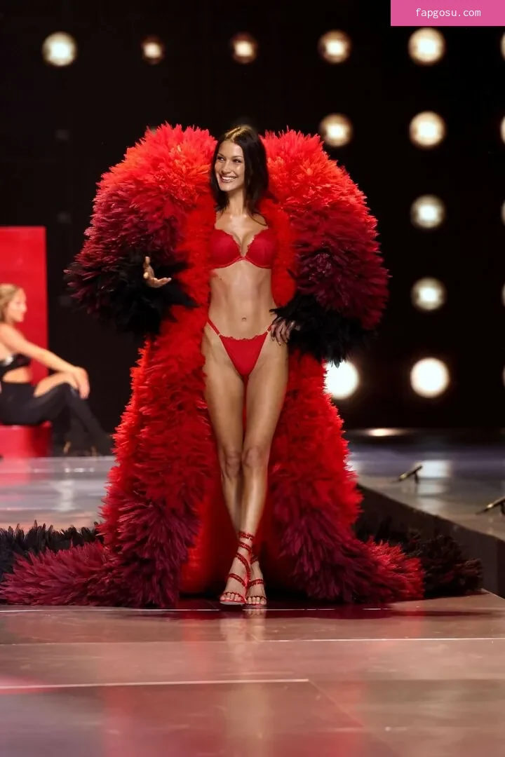 Bella Hadid