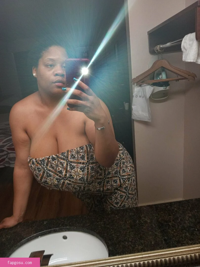 Bigboobiebirdy