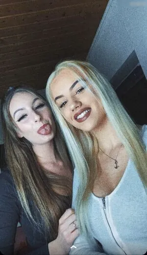 Bimmerblondiee content