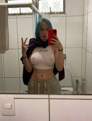 Belle Kaffer content