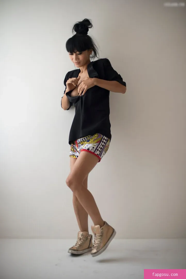 Bai Ling