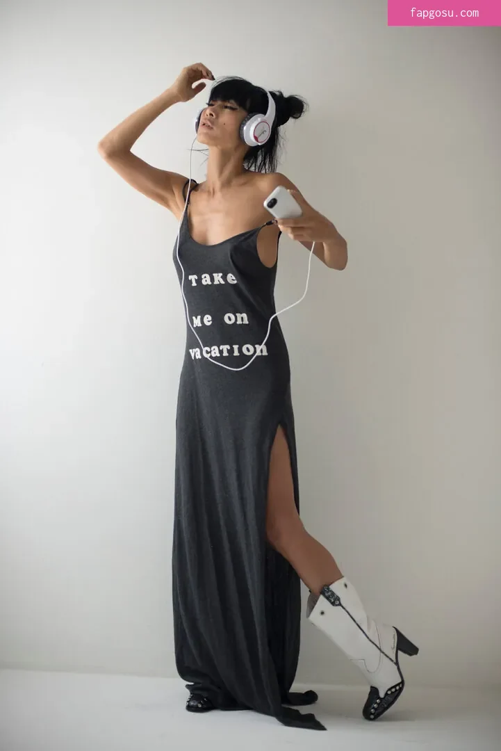 Bai Ling