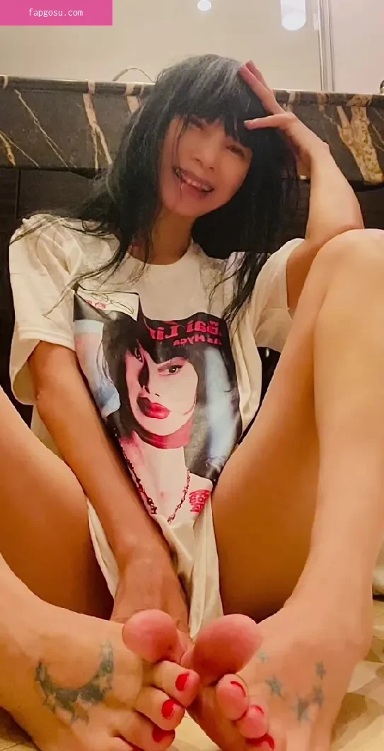 Bai Ling