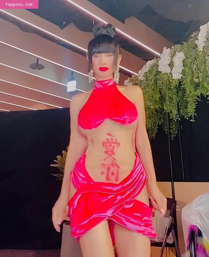 Bai Ling