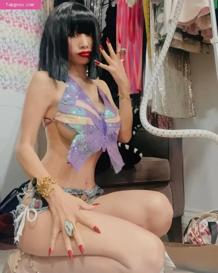 Bai Ling