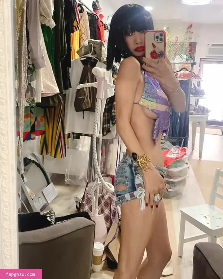 Bai Ling