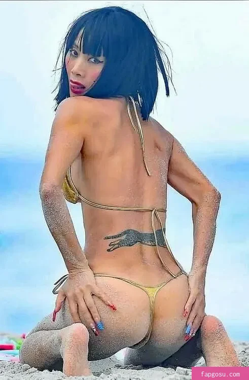 Bai Ling
