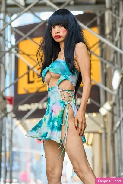 Bai Ling