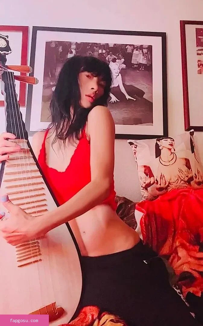 Bai Ling