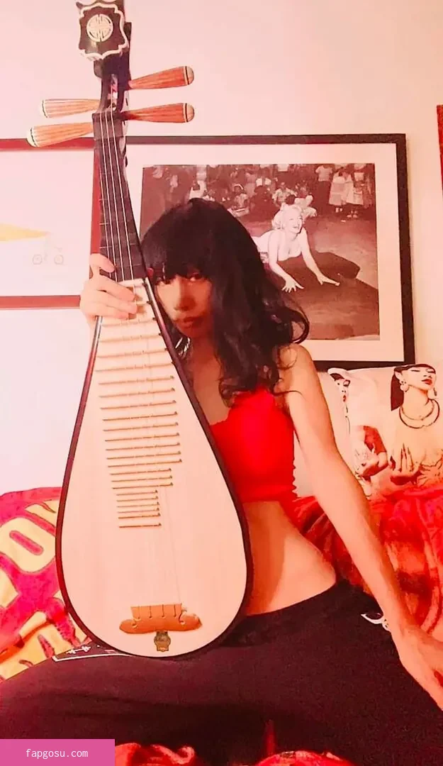 Bai Ling