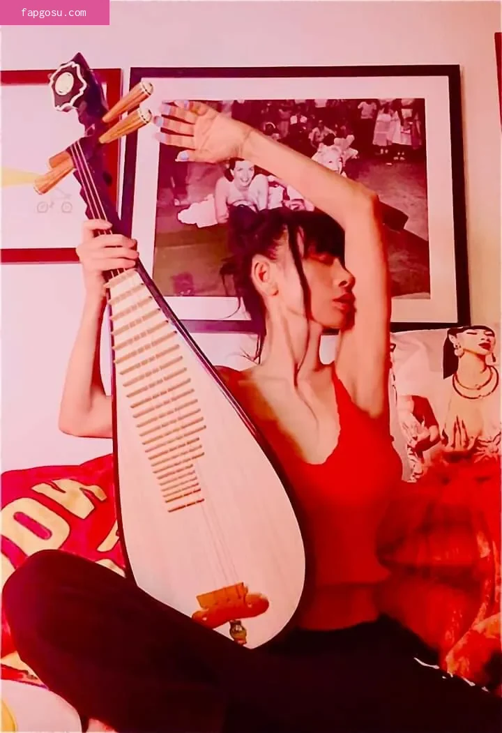 Bai Ling