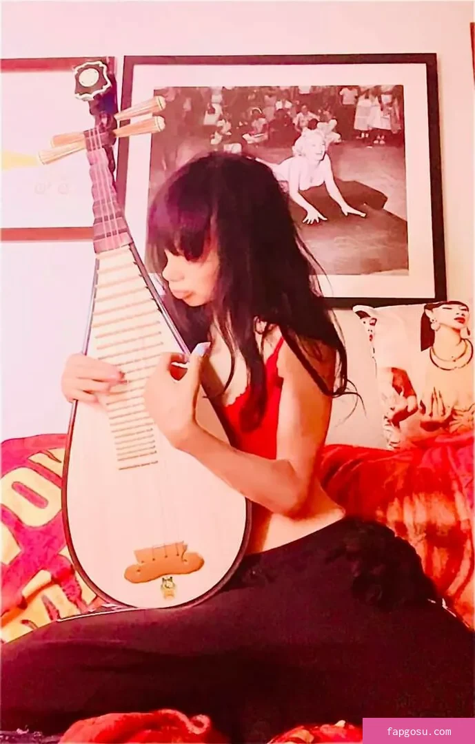 Bai Ling