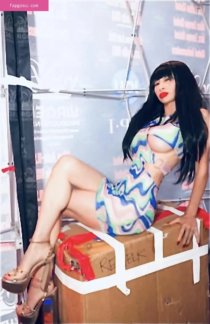 Bai Ling
