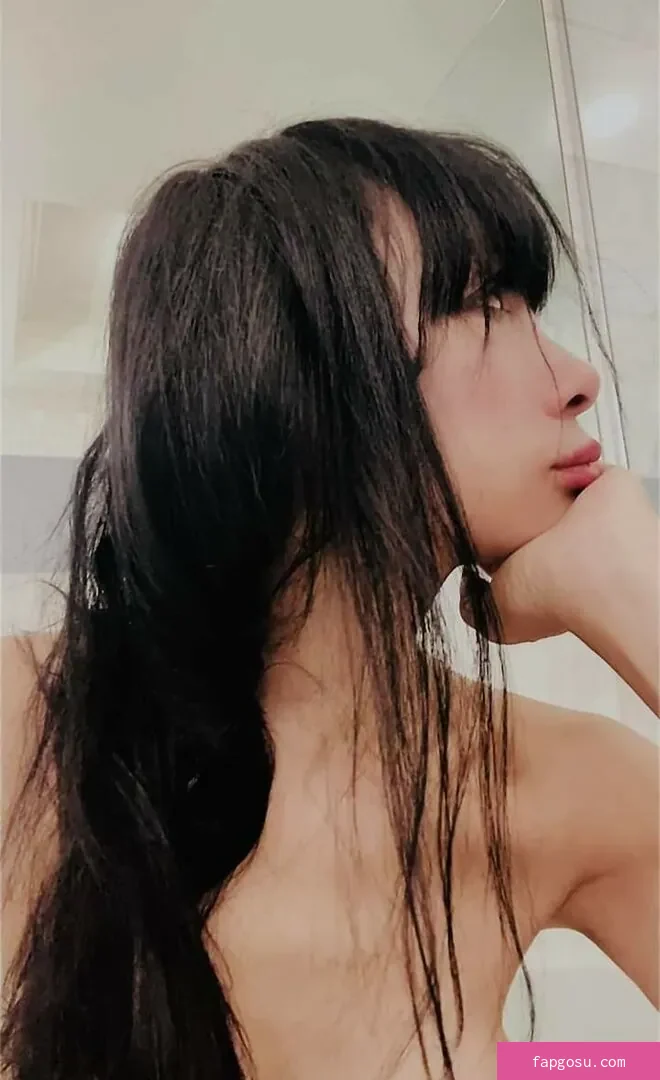 Bai Ling