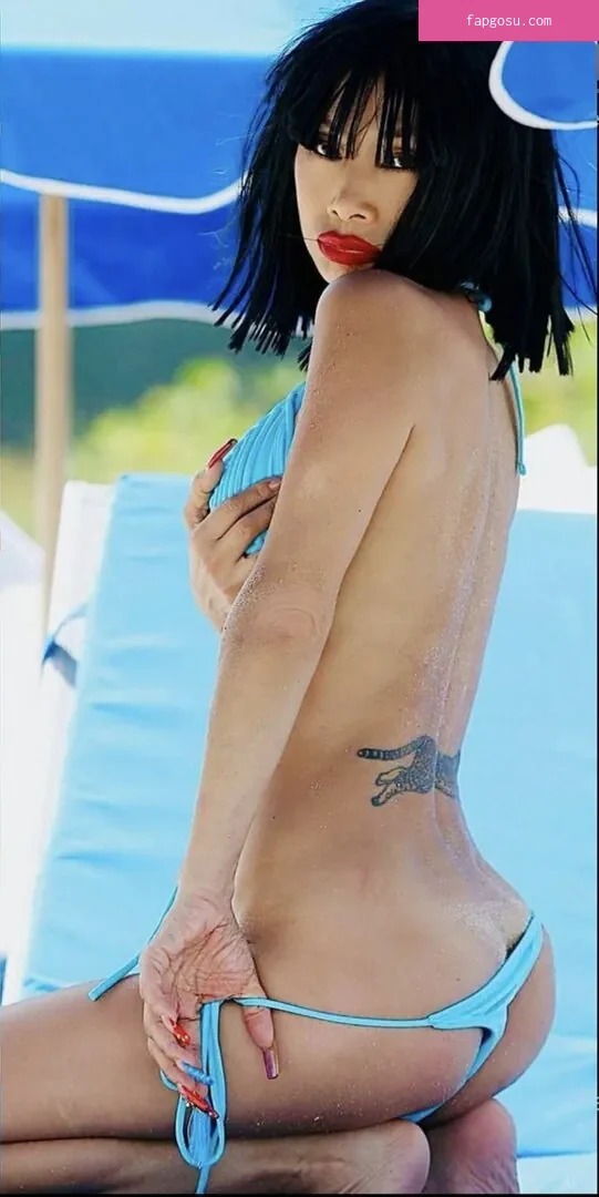 Bai Ling