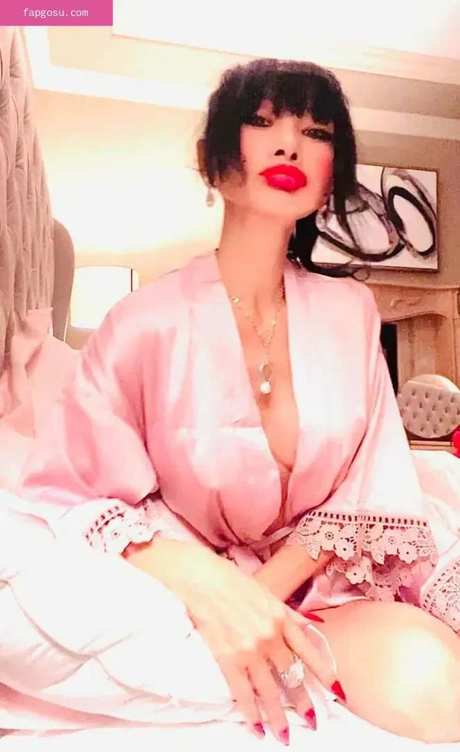 Bai Ling