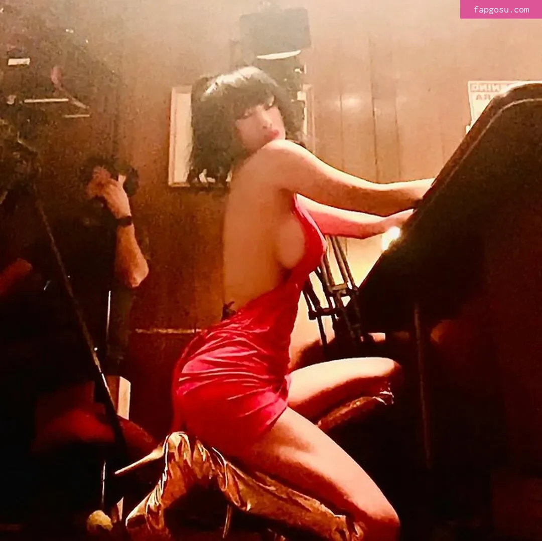Bai Ling
