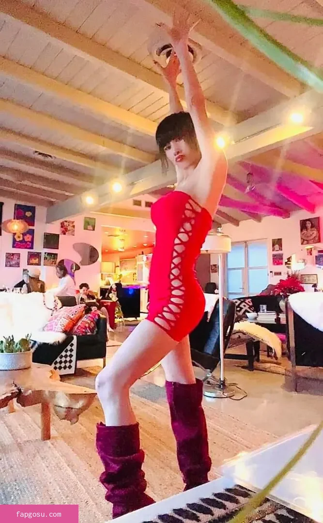 Bai Ling