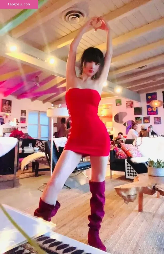 Bai Ling