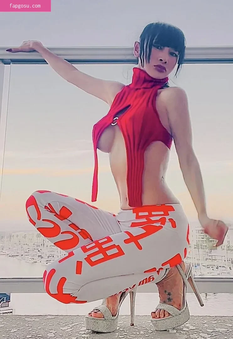 Bai Ling