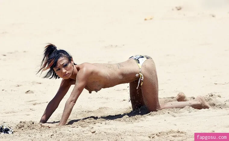 Bai Ling