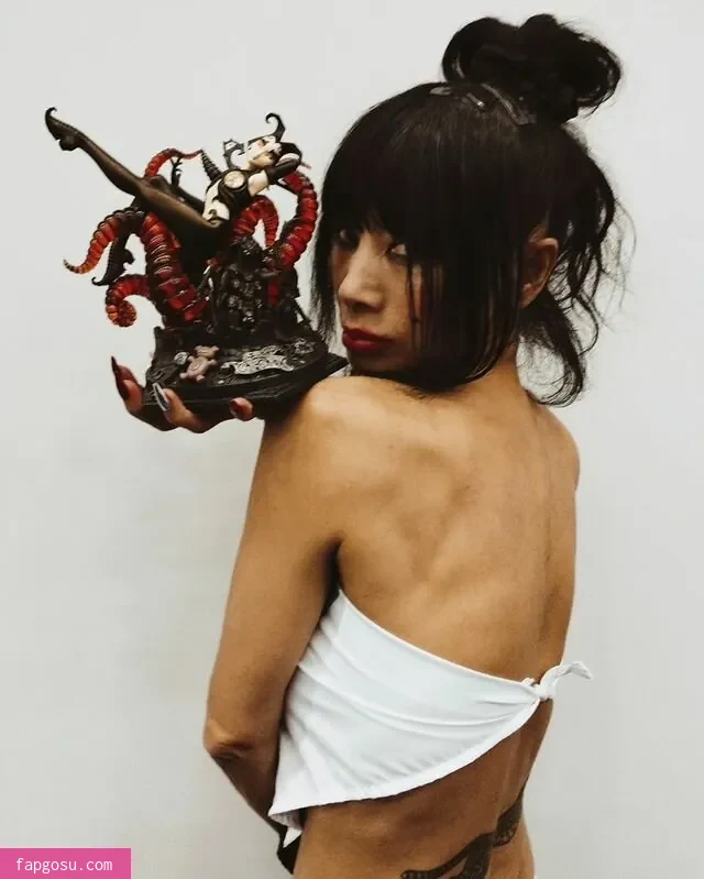 Bai Ling