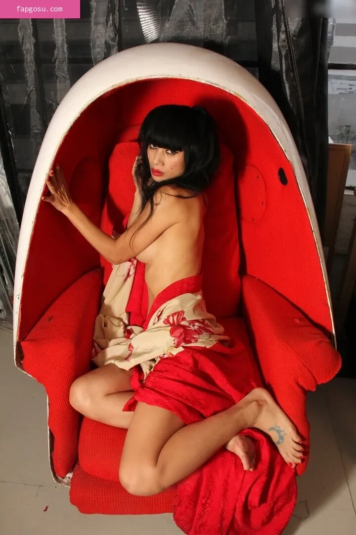 Bai Ling