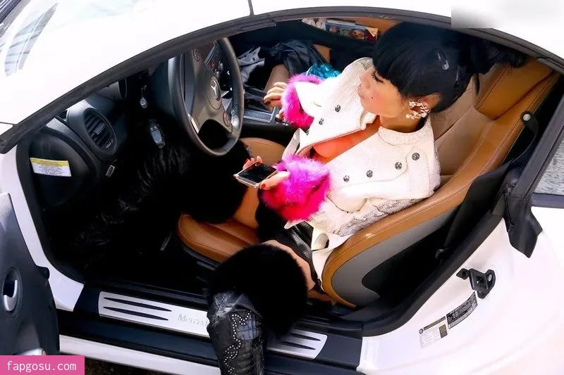 Bai Ling