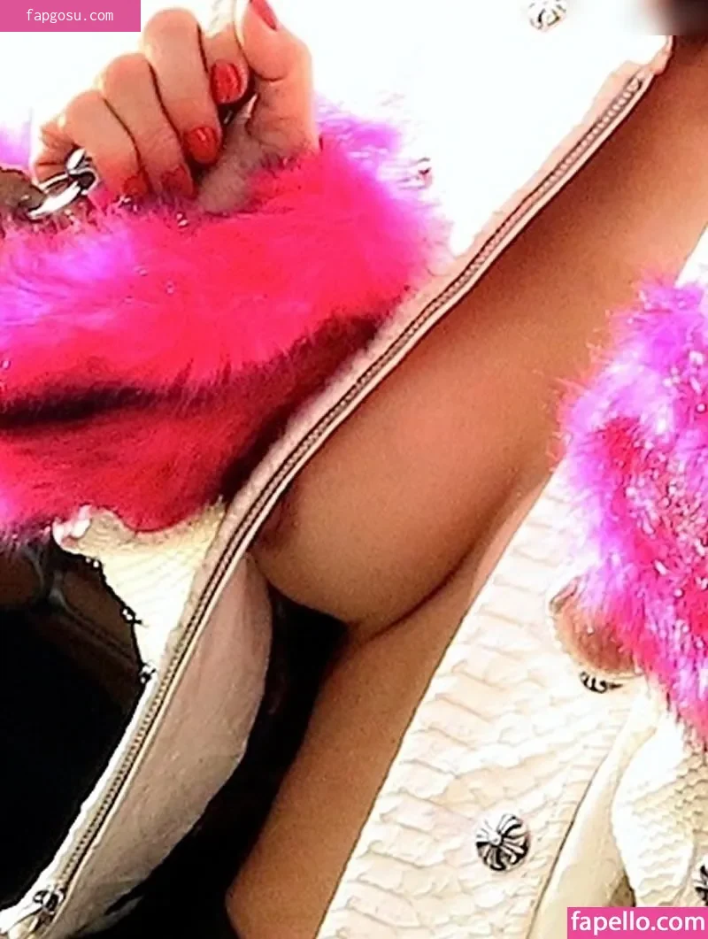 Bai Ling
