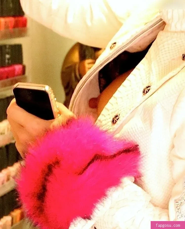 Bai Ling