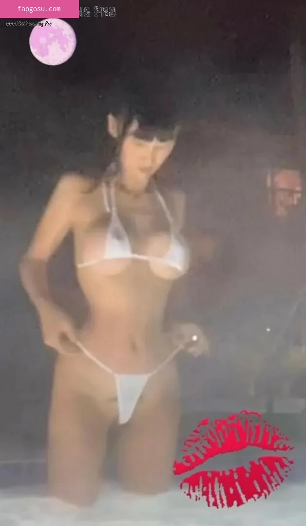 Bai Ling