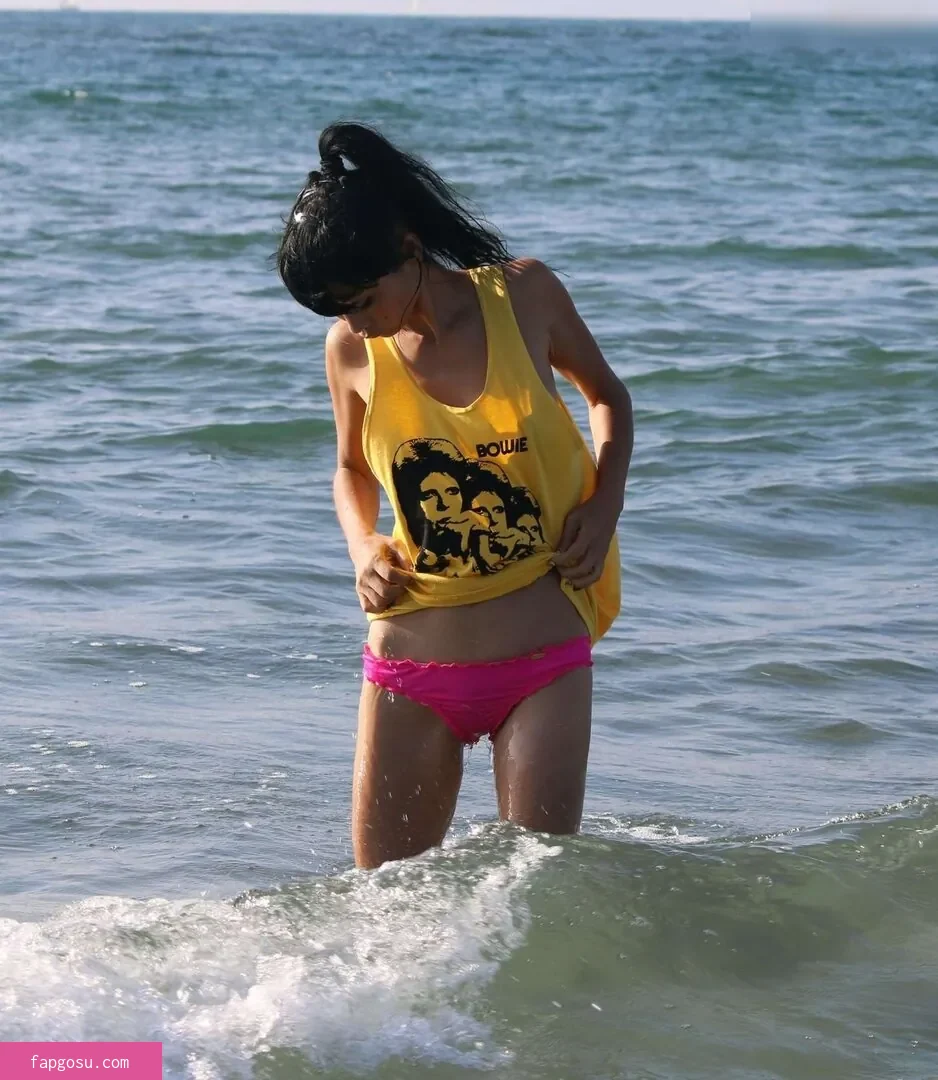Bai Ling