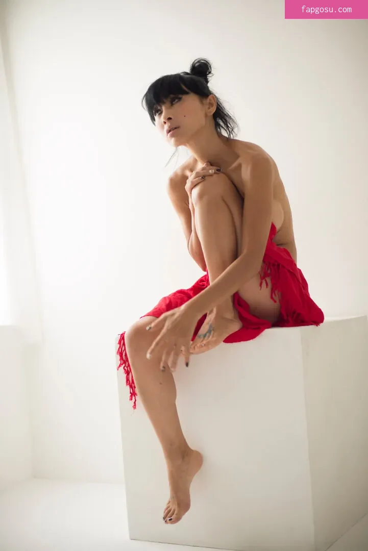 Bai Ling