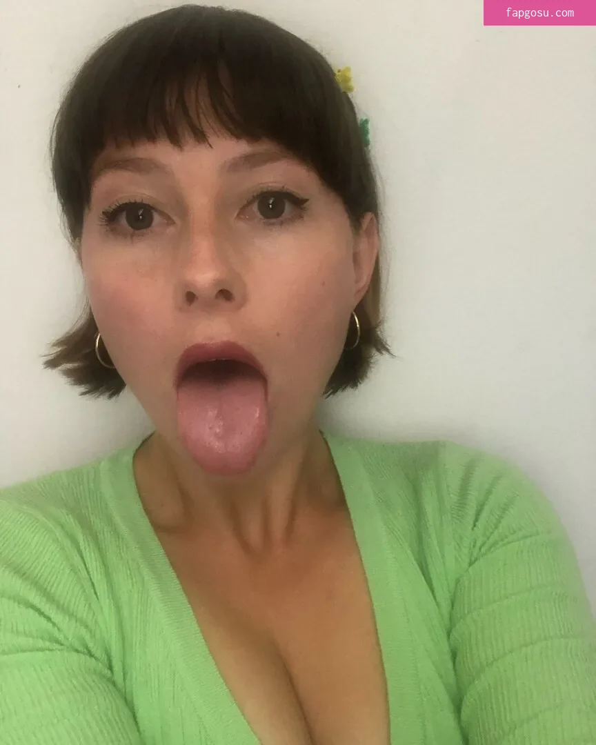Bel Larcombe / Slice_of_salami_