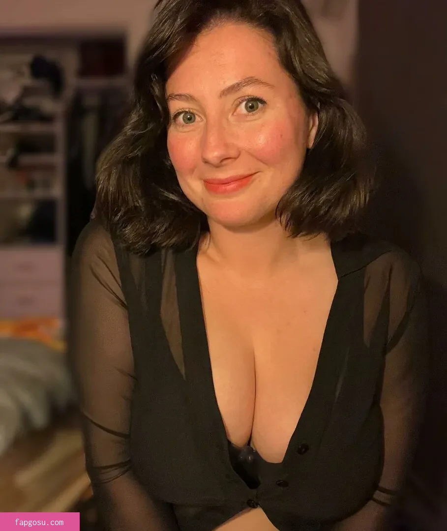 Bel Larcombe / Slice_of_salami_