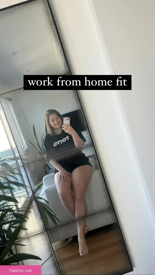 Bel Larcombe / Slice_of_salami_