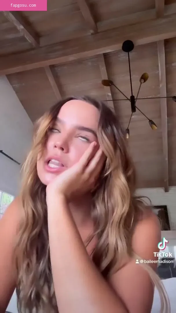 Bailee Madison