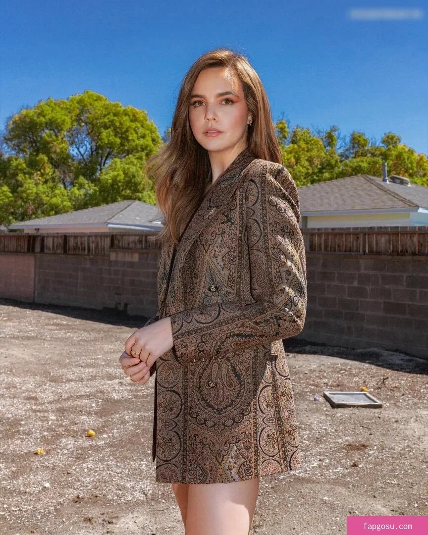Bailee Madison