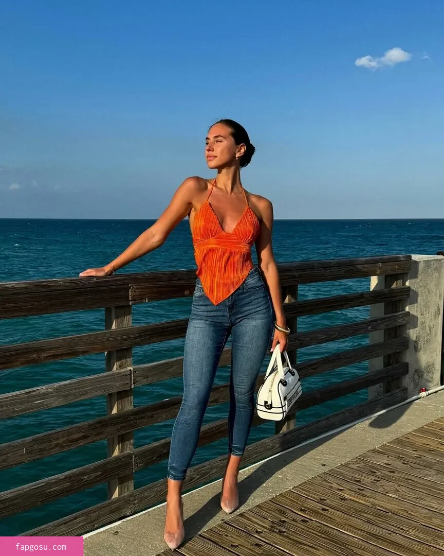 Brit Manuela