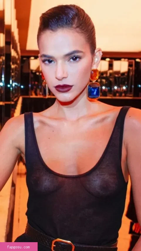 Bruna Marquezine