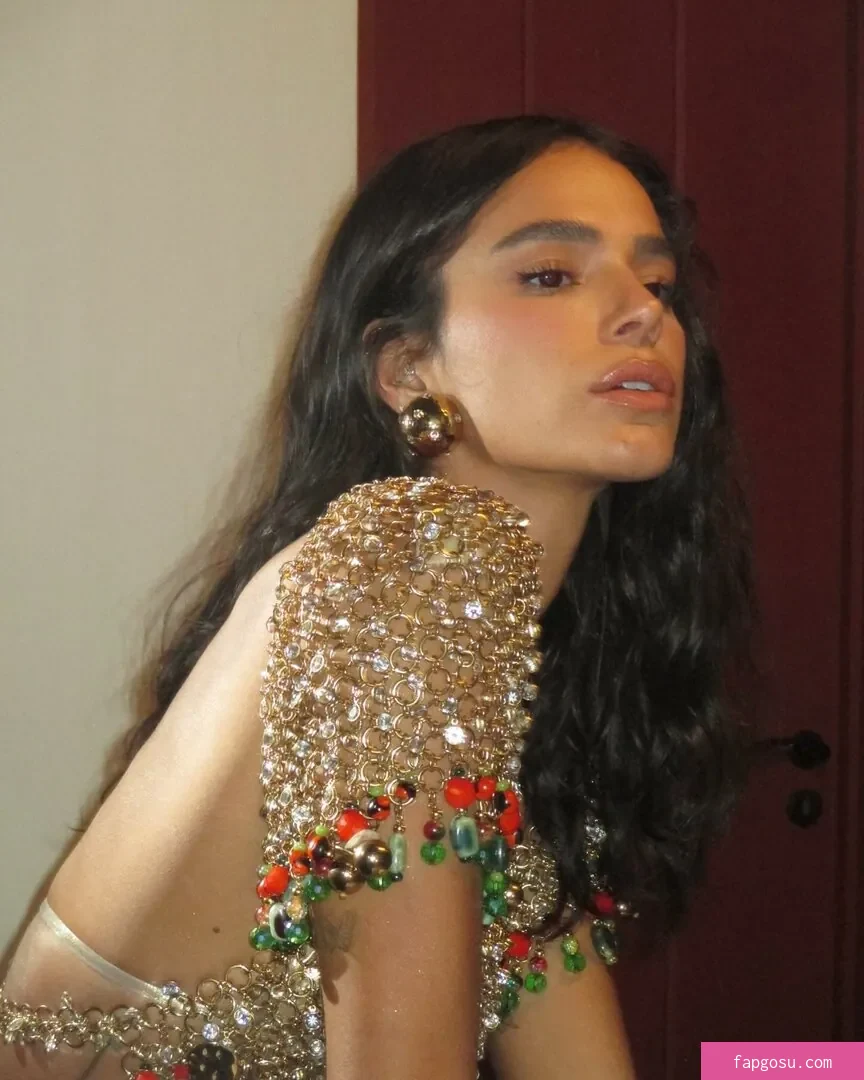 Bruna Marquezine