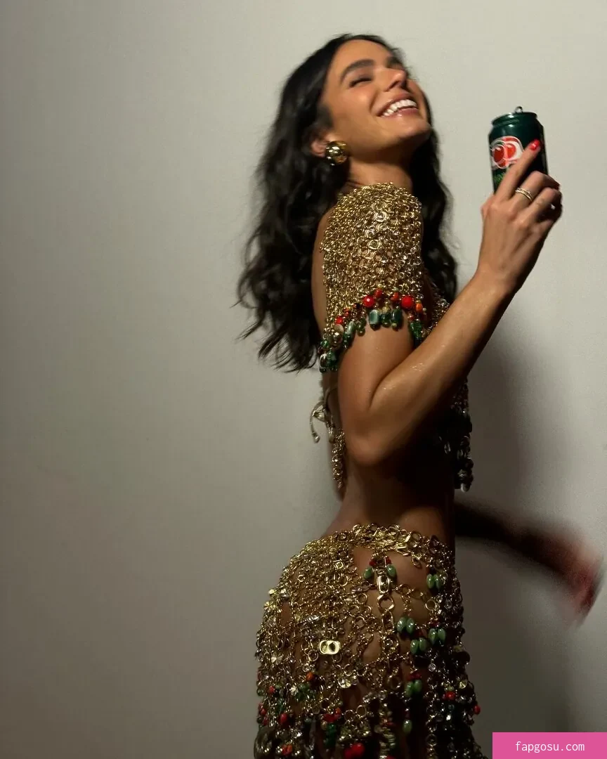 Bruna Marquezine