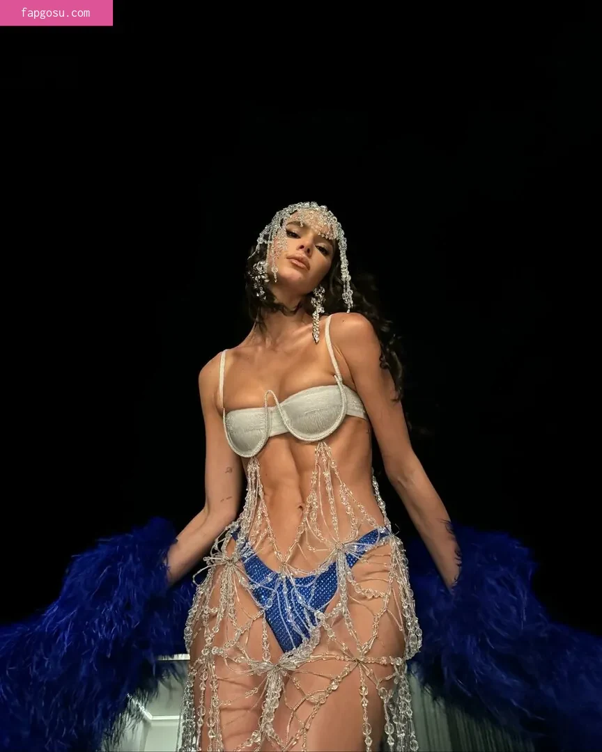 Bruna Marquezine