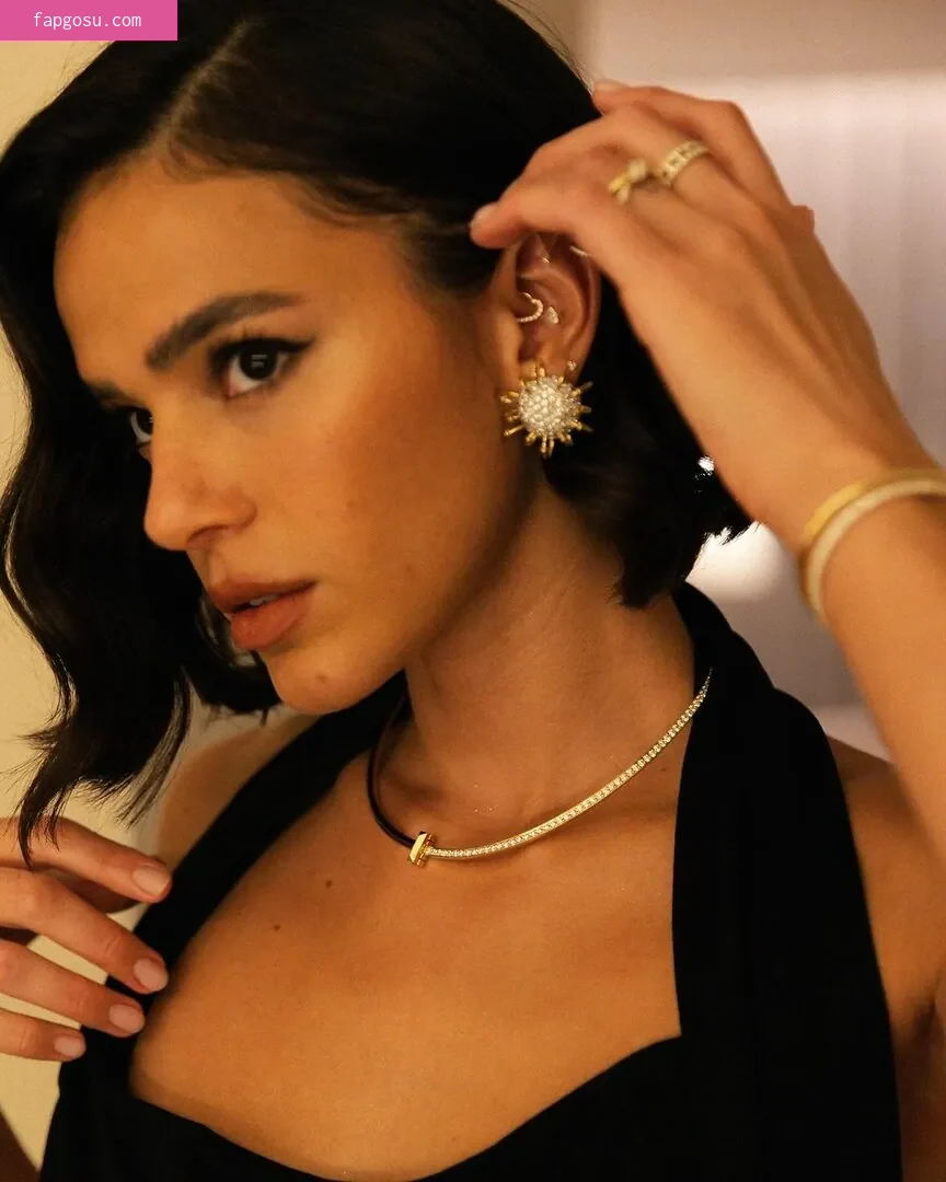 Bruna Marquezine