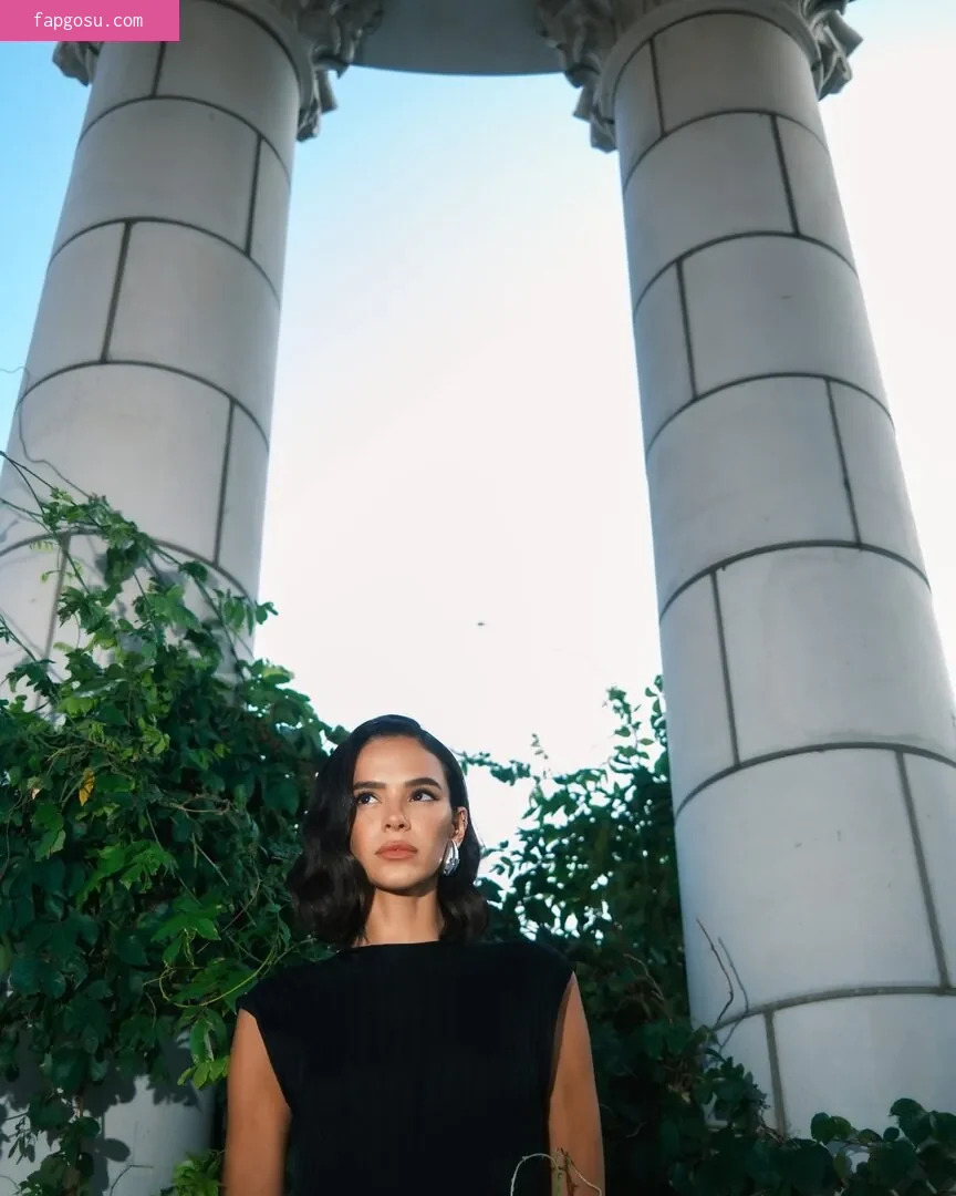 Bruna Marquezine