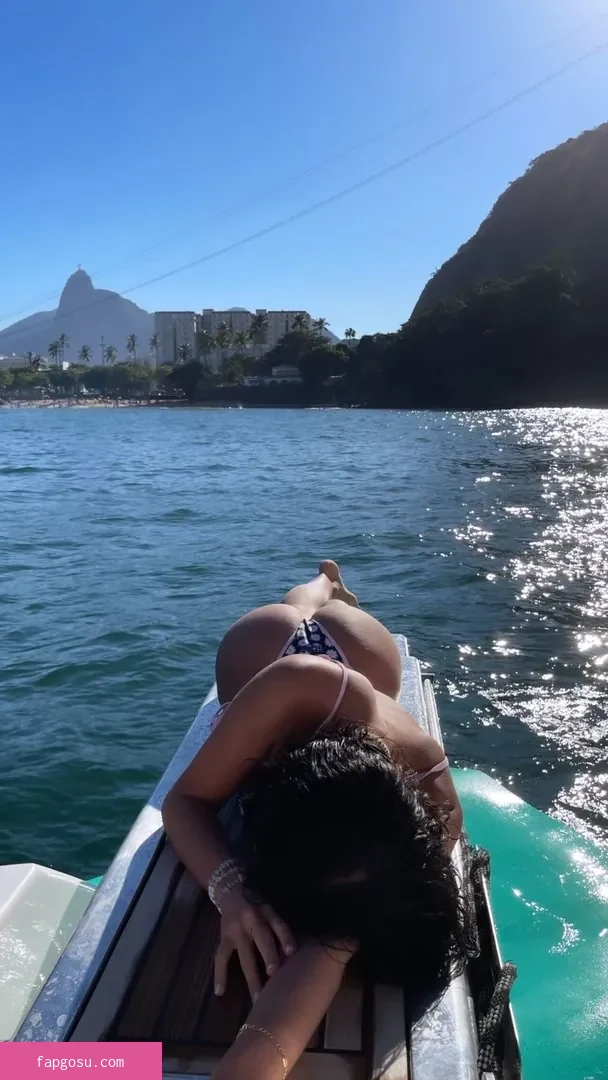 Bruna Marquezine