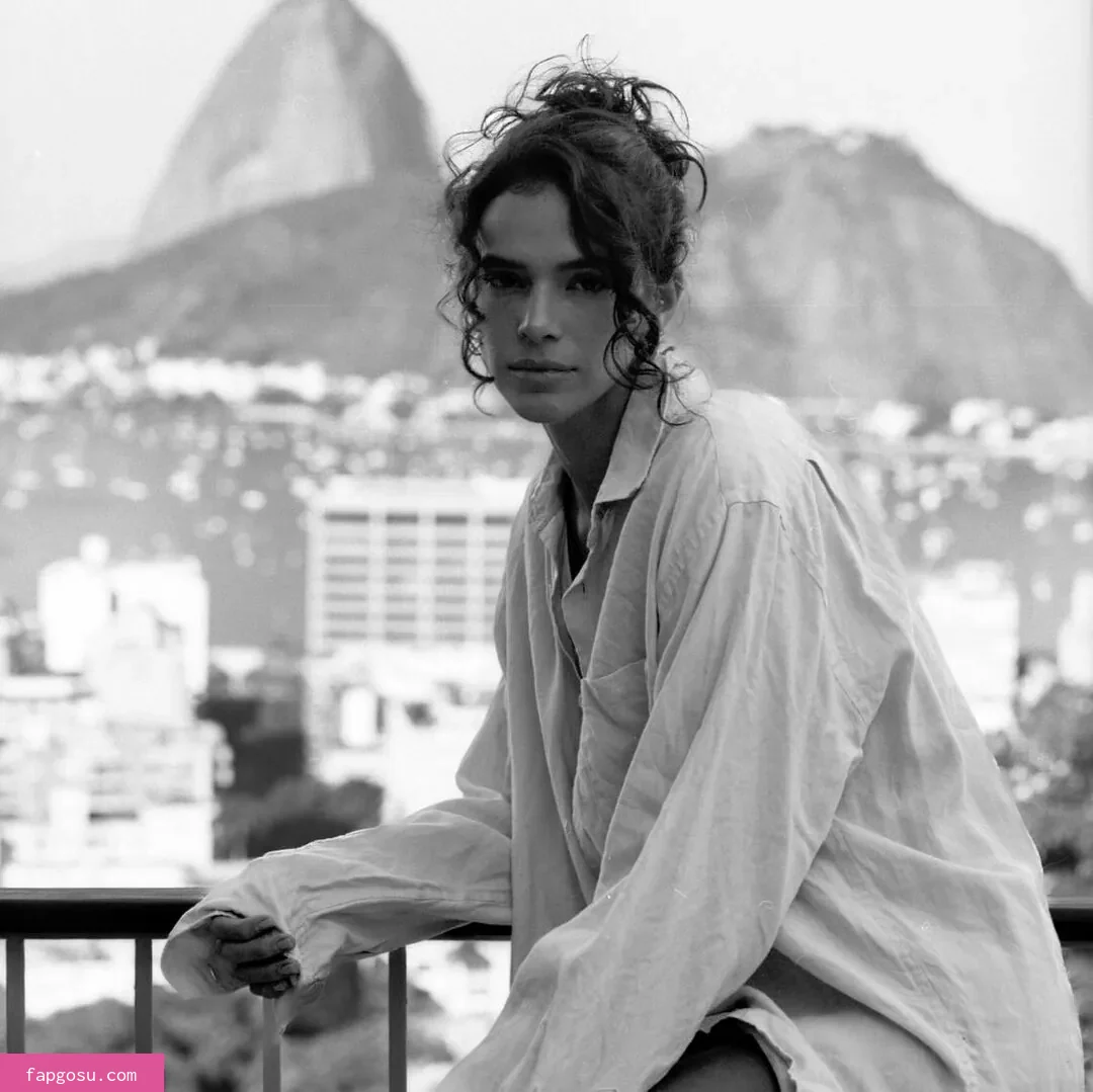 Bruna Marquezine