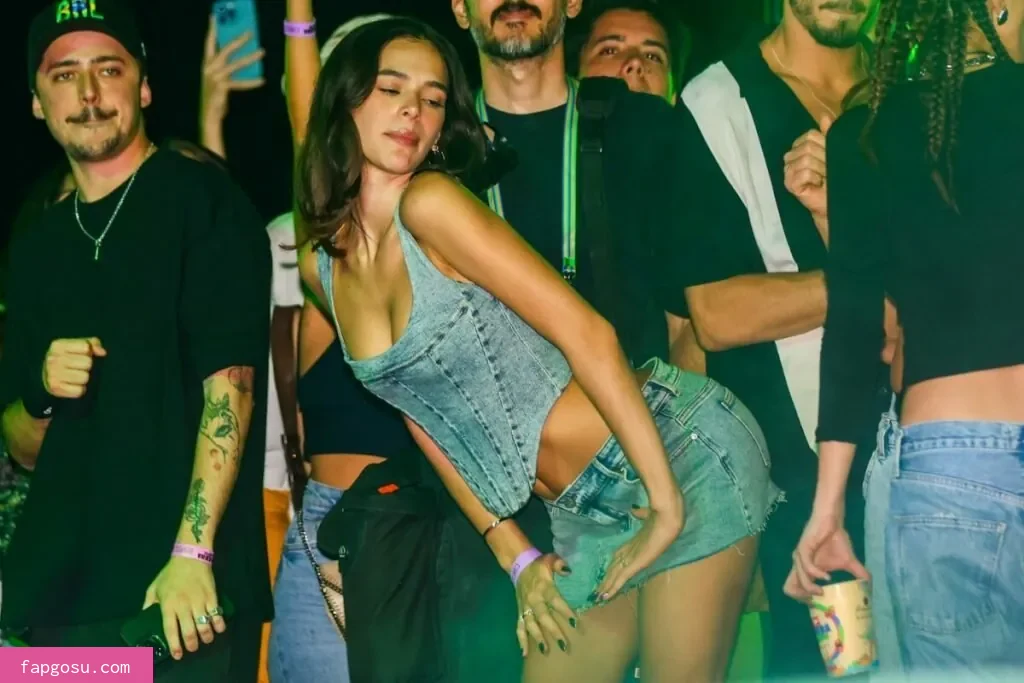Bruna Marquezine