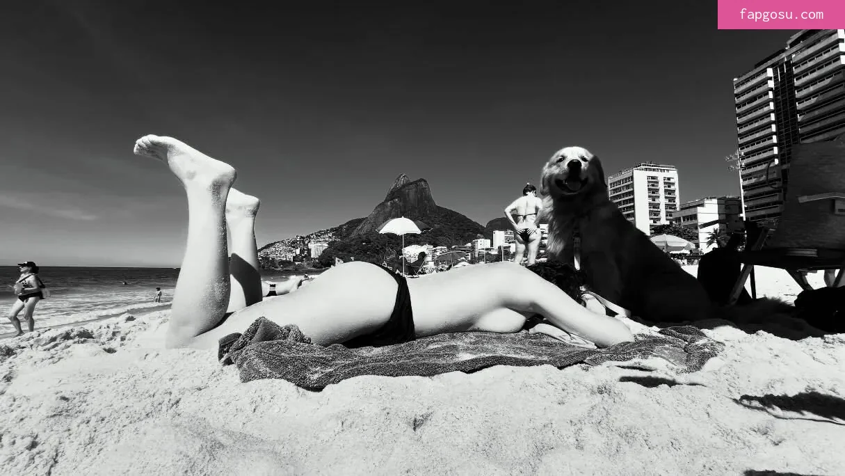 Barbara Paz