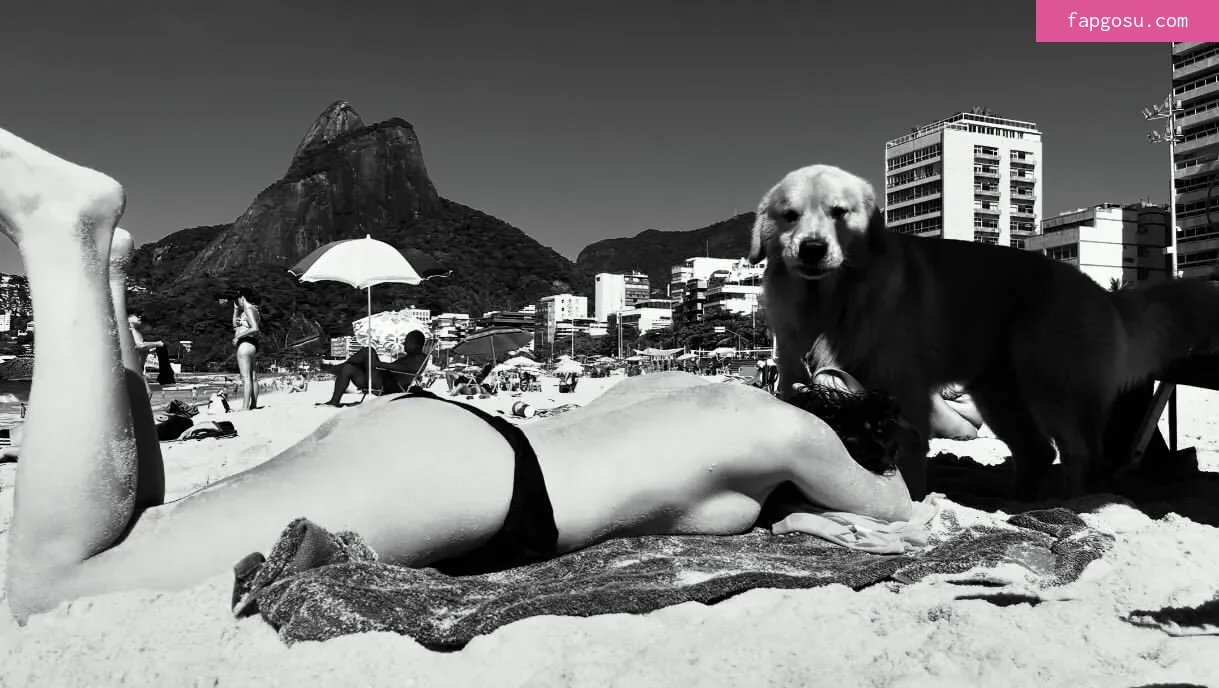 Barbara Paz